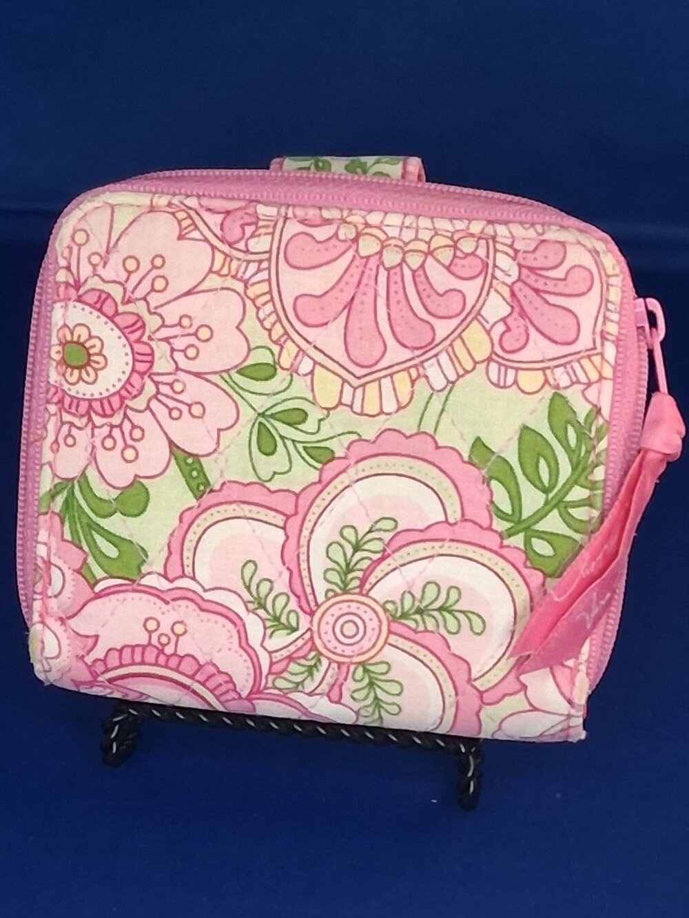 Vera Bradley Pink & Green Floral Quilted Zip-Around Wallet ID Holder Compact - Picture 4 of 10